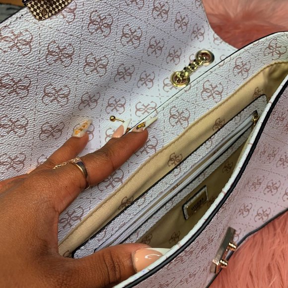 Vintage Guess purse - Picture 3 of 4